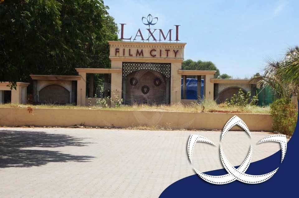 Laxmi Film City Resort Vadódara Exteriér fotografie